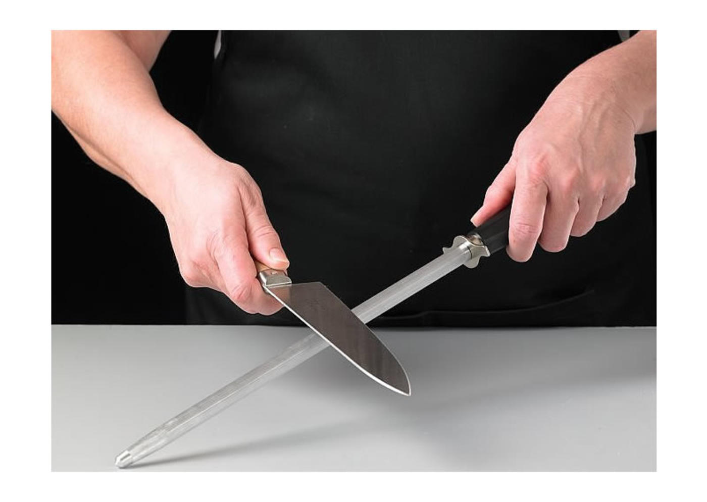 Están tus cuchillos afilados? Por qué es fundamental cuidar su hoja ✓  Auxihosteleria